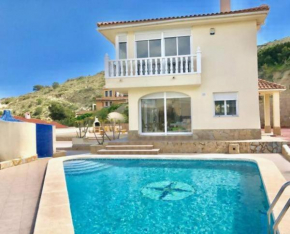 Stunning detached villa with private pool